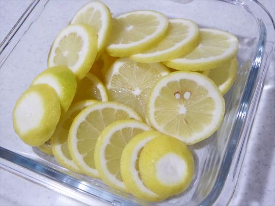 手作り冷凍スライスレモン