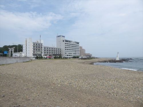 海沿いに建つホテル