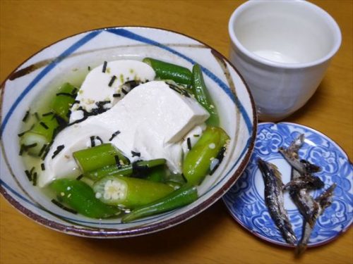 豆腐（お茶漬けの素・オクラ）、田作り、酒粕甘酒
