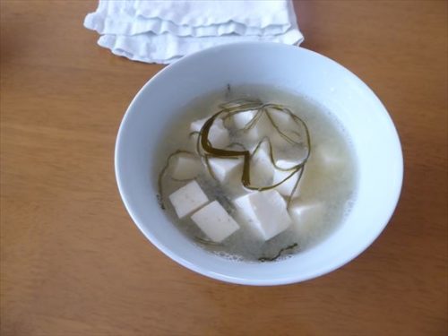 豆腐が入った味噌汁